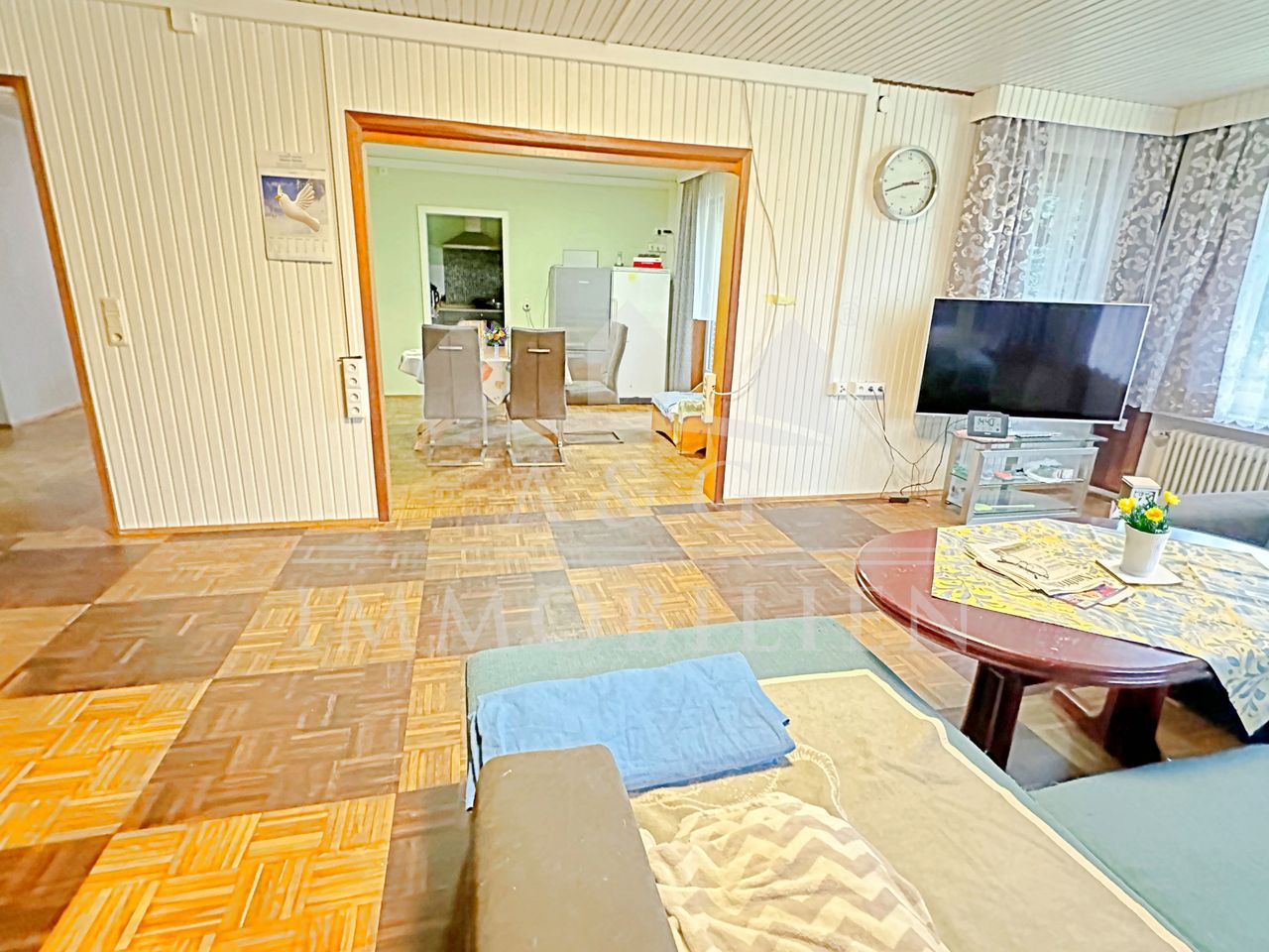 WOHNZIMMER