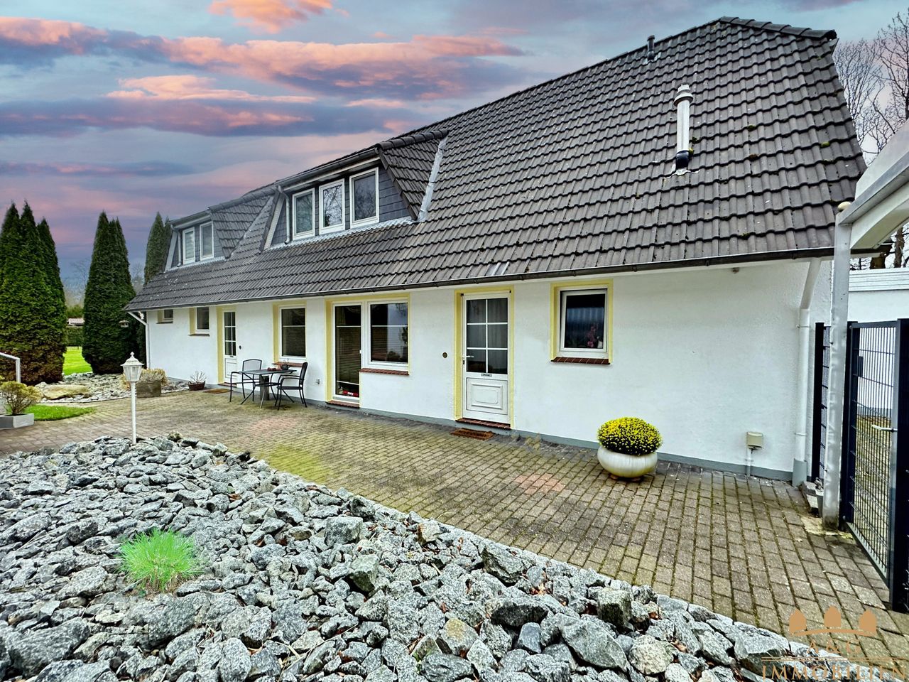 WOHNHAUS 