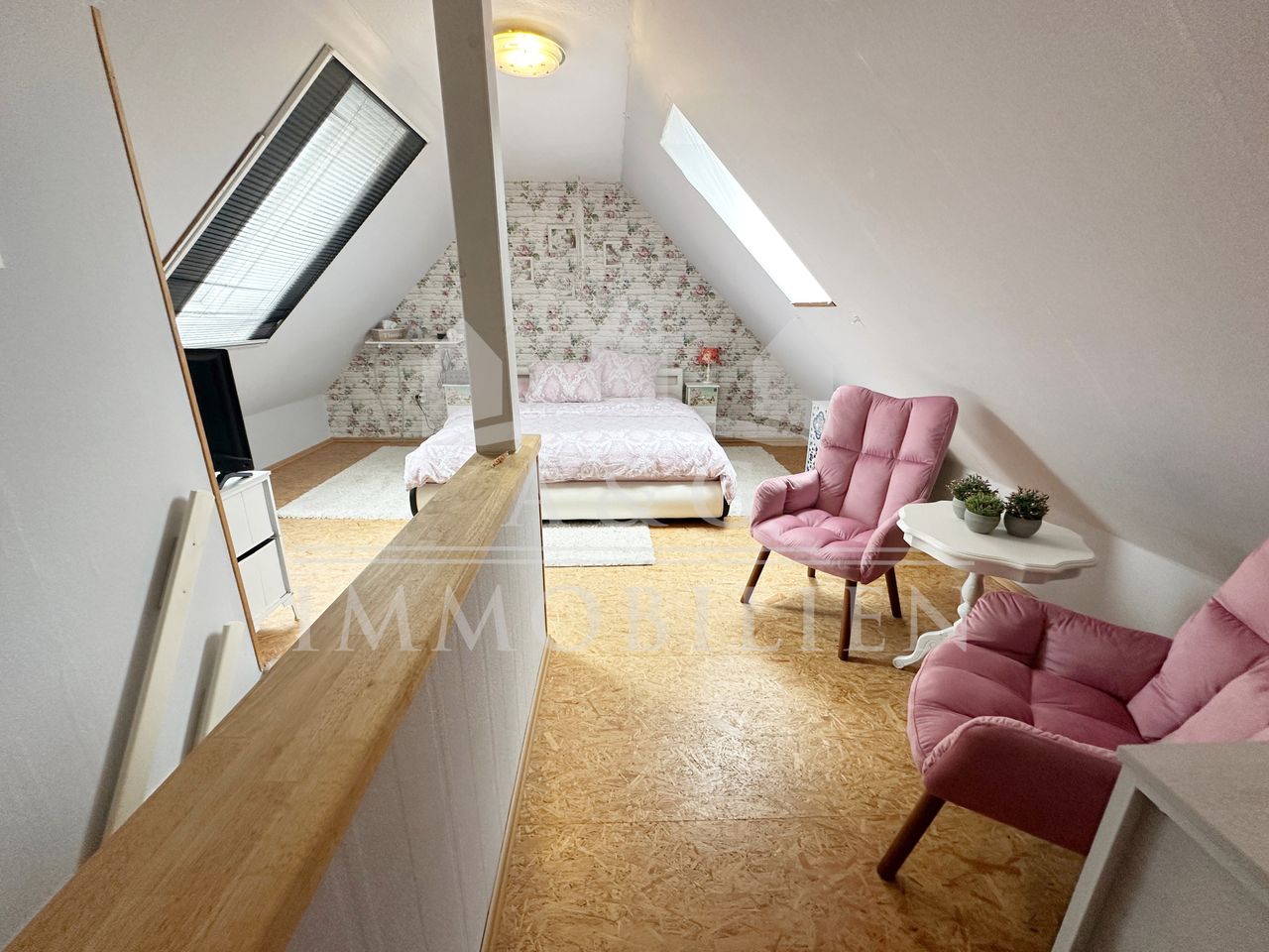 SCHLAFZIMMER II WOHNHAUS DG